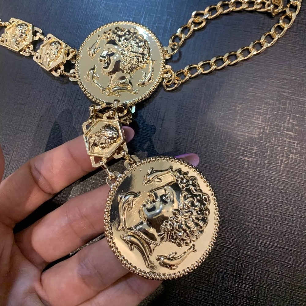 Coin chain belt